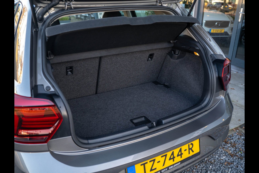 Volkswagen Polo 1.0 TSI Comfortline / Adaptive cuise / Carplay / Navi