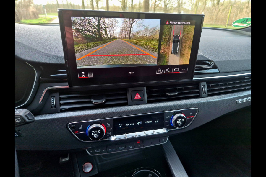 Audi A4 Avant 2.9 TFSI RS 4 quattro panodak . Head up