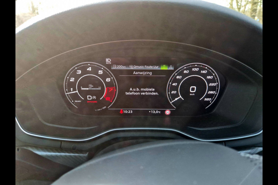 Audi A4 Avant 2.9 TFSI RS 4 quattro panodak . Head up