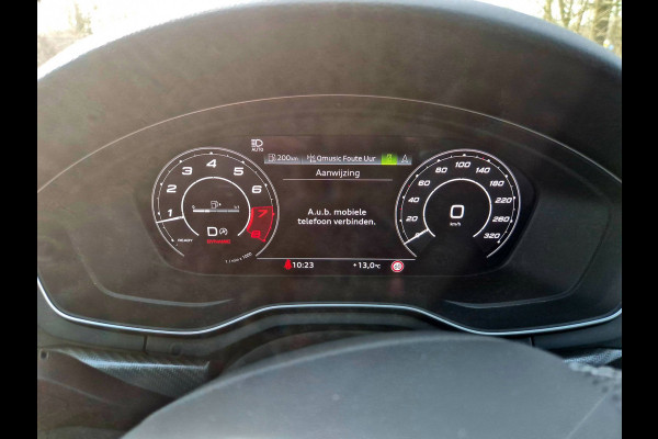 Audi A4 Avant 2.9 TFSI RS 4 quattro panodak . Head up