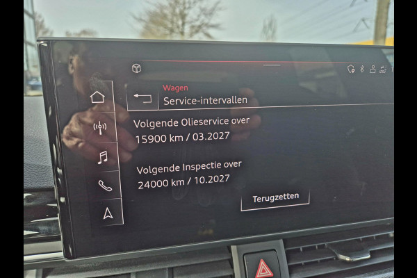 Audi A4 Avant 2.9 TFSI RS 4 quattro panodak . Head up