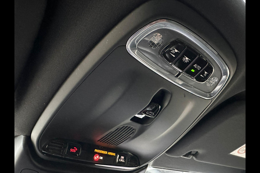 Volvo S60 2.0 Recharge T8 AWD R-Design | Panorama | Leder | LED | Trekhaak | Full Options! |