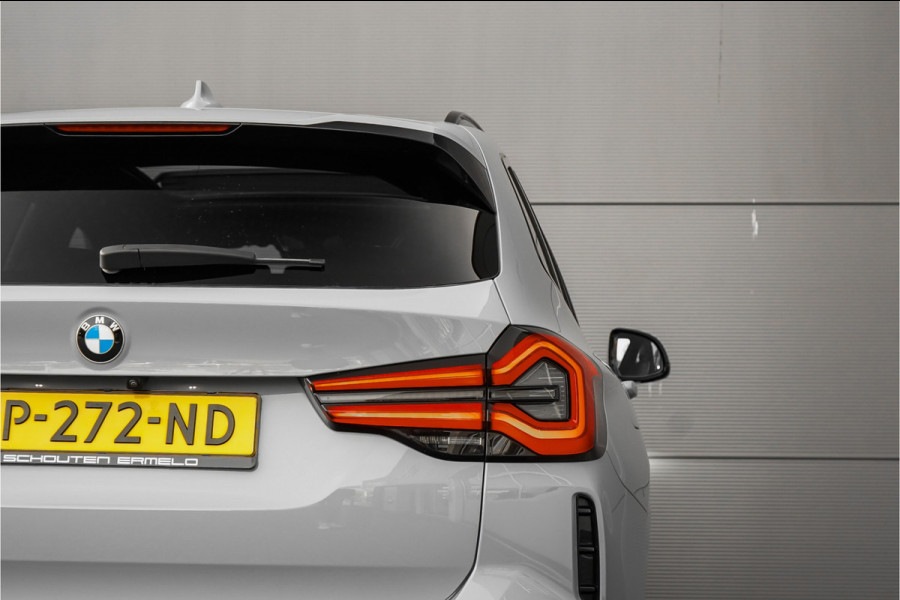 BMW X3 xDrive20i Business Edition+ M-Sport M-Stoelen Pano Laser 21"