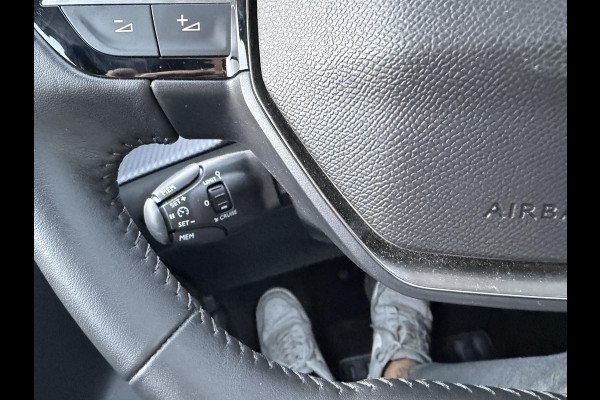 Peugeot 208 Hybrid e-DCS6 Allure RIJKLAARPRIJS | FABRIEKSGARANTIE t/m 03-2027 | TOPSTAAT! | KEYLESS ENTRY | APPLE CARPLAY-ANDROID AUTO| PARKEERSENSOREN VOOR EN ACHTER |