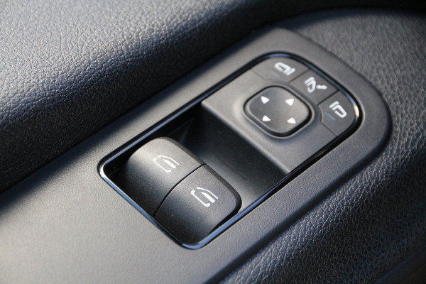 Mercedes-Benz Sprinter 317 CDI | Aut. | L2H2 | 3.5t trekgewicht | Standkachel | Clima..