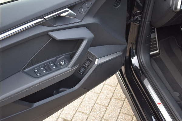 Audi A3 Sportback 45 TFSI e S-Line 245 Pk Pano RS-Stoel Camera RS3 Sfeer 19 Inch