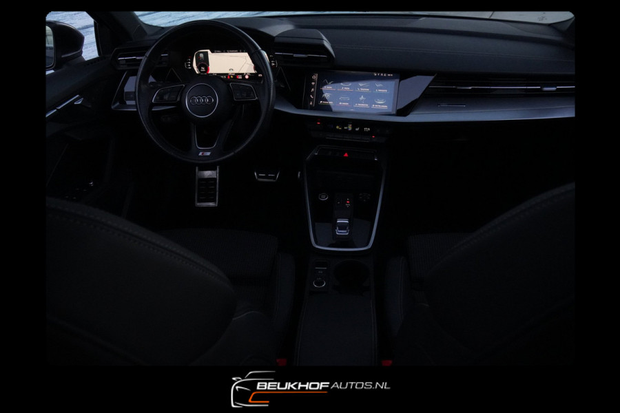 Audi A3 Sportback 30 TFSI S-Line Maxton Panorama Leer 19Inch