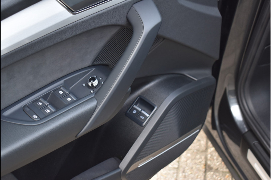 Audi Q5 50 TFSI e S-Line 299 Pk RS-Stoel Luchtvering Matrix Oled ACC Keyless Trekhaak 20 Inch
