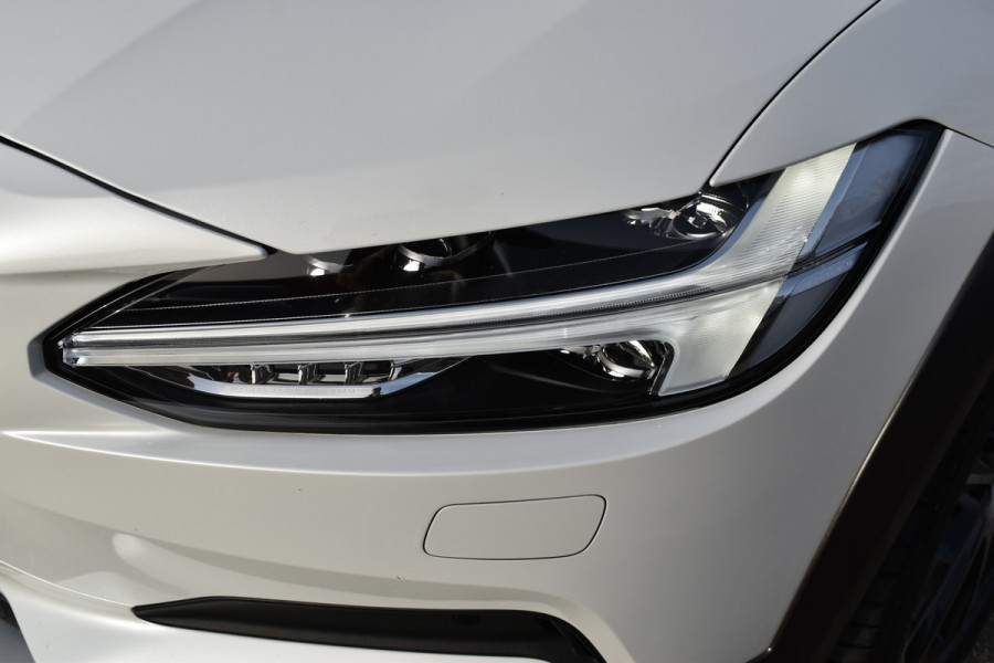 Volvo V90 Cross Country T5 250PK AWD Automaat Pro | Carplay | Panodak | BLIS | 360 Camera | ACC | Keyless | 20'' |