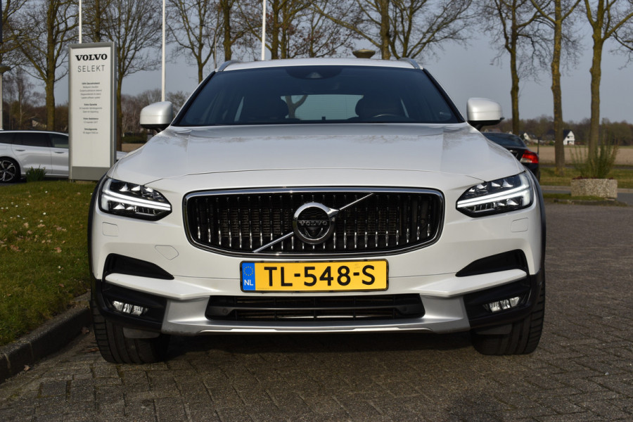 Volvo V90 Cross Country T5 250PK AWD Automaat Pro | Carplay | Panodak | BLIS | 360 Camera | ACC | Keyless | 20'' |