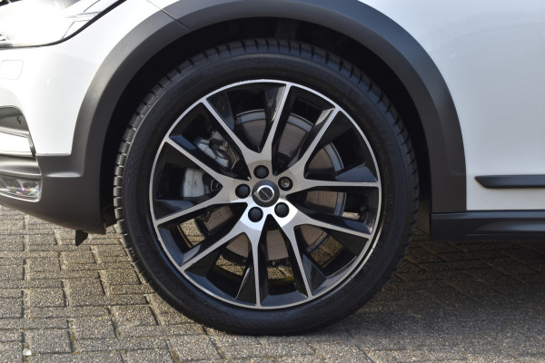 Volvo V90 Cross Country T5 250PK AWD Automaat Pro | Carplay | Panodak | BLIS | 360 Camera | ACC | Keyless | 20'' |
