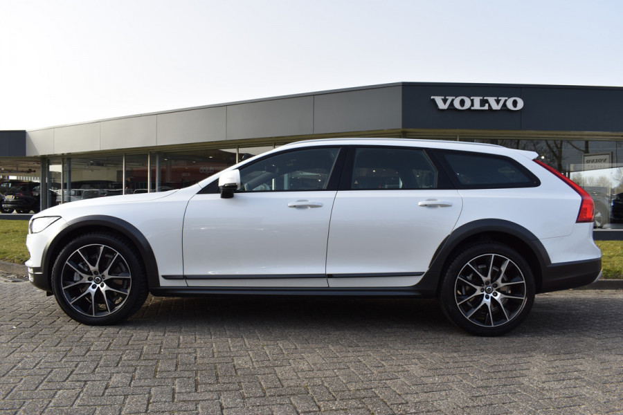 Volvo V90 Cross Country T5 250PK AWD Automaat Pro | Carplay | Panodak | BLIS | 360 Camera | ACC | Keyless | 20'' |