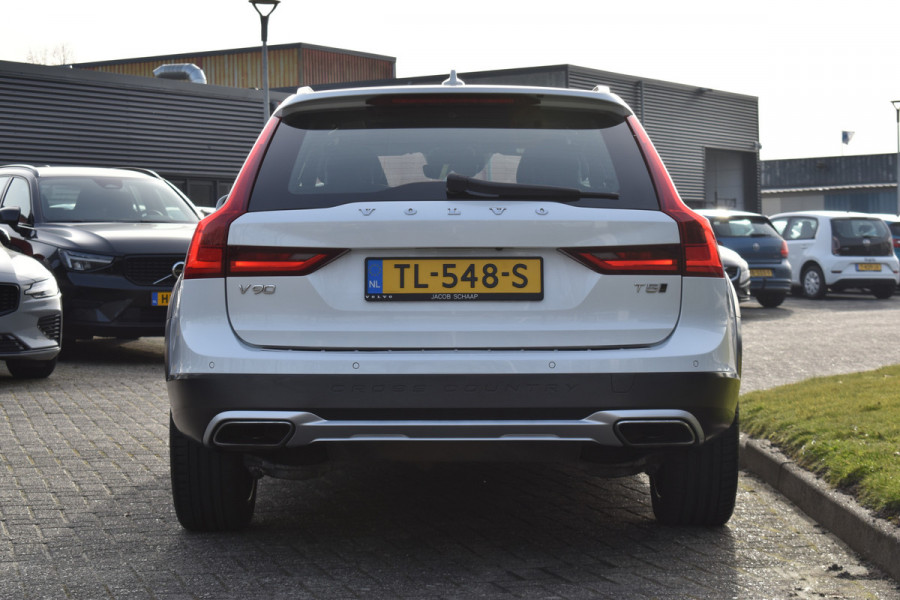Volvo V90 Cross Country T5 250PK AWD Automaat Pro | Carplay | Panodak | BLIS | 360 Camera | ACC | Keyless | 20'' |
