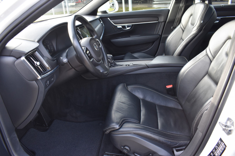 Volvo V90 Cross Country T5 250PK AWD Automaat Pro | Carplay | Panodak | BLIS | 360 Camera | ACC | Keyless | 20'' |