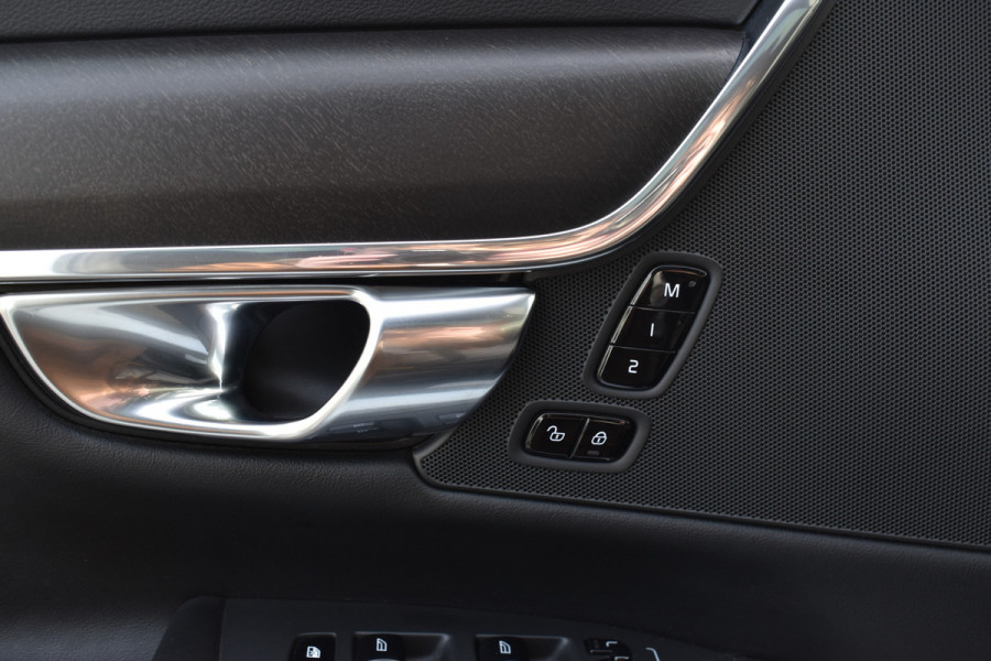 Volvo V90 Cross Country T5 250PK AWD Automaat Pro | Carplay | Panodak | BLIS | 360 Camera | ACC | Keyless | 20'' |