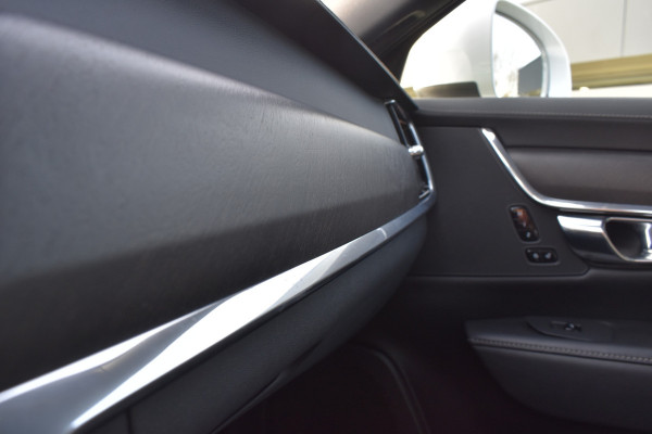 Volvo V90 Cross Country T5 250PK AWD Automaat Pro | Carplay | Panodak | BLIS | 360 Camera | ACC | Keyless | 20'' |