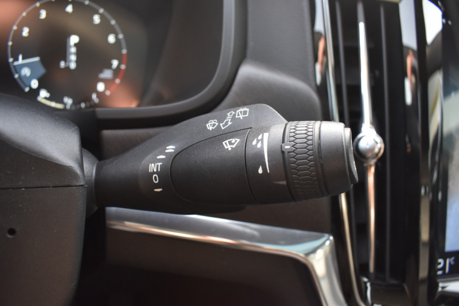 Volvo V90 Cross Country T5 250PK AWD Automaat Pro | Carplay | Panodak | BLIS | 360 Camera | ACC | Keyless | 20'' |