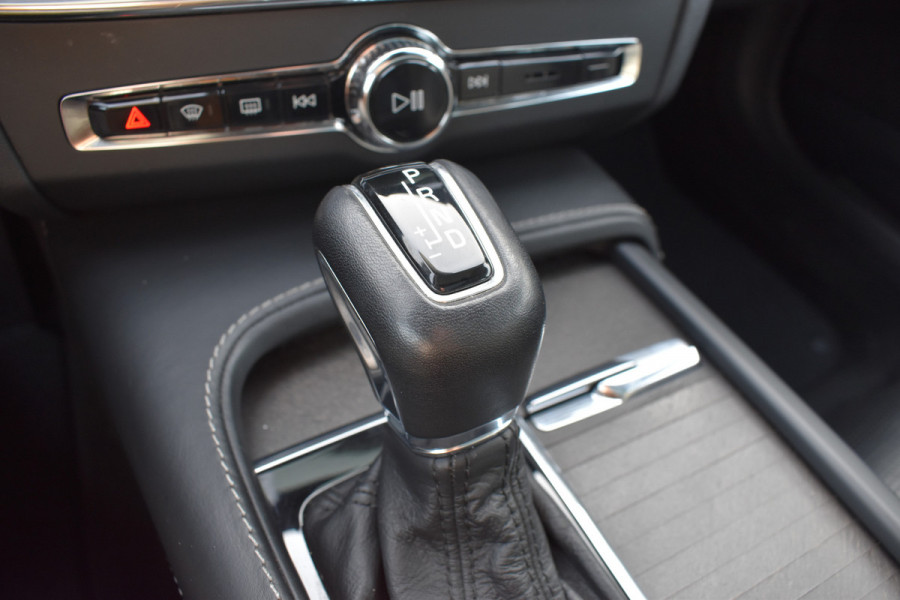 Volvo V90 Cross Country T5 250PK AWD Automaat Pro | Carplay | Panodak | BLIS | 360 Camera | ACC | Keyless | 20'' |
