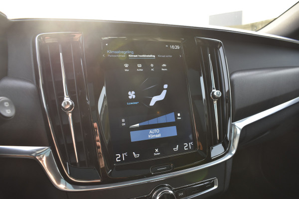 Volvo V90 Cross Country T5 250PK AWD Automaat Pro | Carplay | Panodak | BLIS | 360 Camera | ACC | Keyless | 20'' |