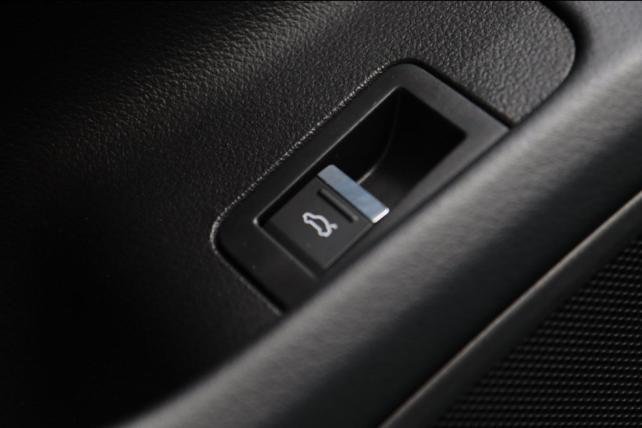 Audi A6 Avant 45 TFSI / MEMORY / ACC / KEYLESS / CAMERA / CARPLAY / DODEHOEK / 20'