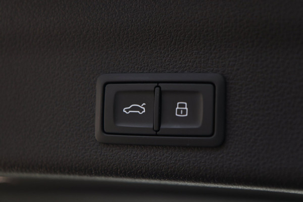 Audi A6 Avant 45 TFSI / MEMORY / ACC / KEYLESS / CAMERA / CARPLAY / DODEHOEK / 20'