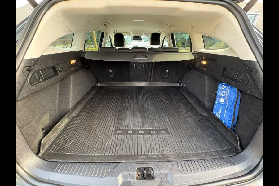 Ford FOCUS Wagon 1.5 EcoBoost Vignale BOM-VOL-OPTIES! GARANTIE AUTOMAAT,LEDER