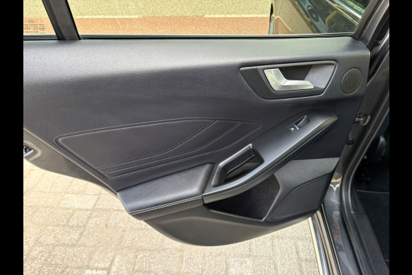 Ford FOCUS Wagon 1.5 EcoBoost Vignale BOM-VOL-OPTIES! GARANTIE AUTOMAAT,LEDER