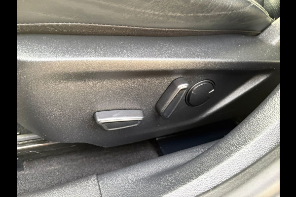 Ford FOCUS Wagon 1.5 EcoBoost Vignale BOM-VOL-OPTIES! GARANTIE AUTOMAAT,LEDER