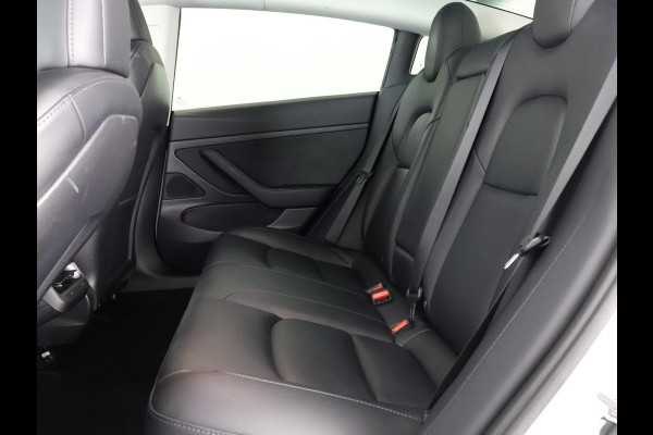 Tesla Model 3 Standard RWD Plus 60 kWh | Navigatie | Panoramadak | Leder |