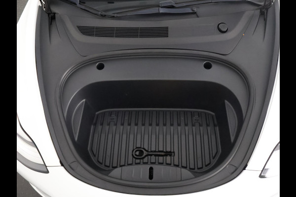 Tesla Model 3 Standard RWD Plus 60 kWh | Navigatie | Panoramadak | Leder |