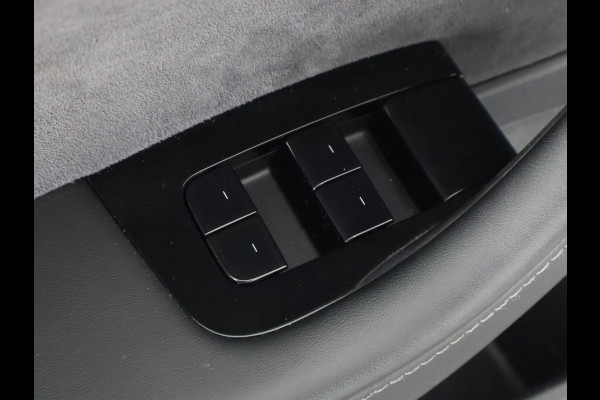 Tesla Model 3 Sport RWD Plus 60 kWh 238 PK! | SOH 88% | Navigatie | Panoramadak | Camera |