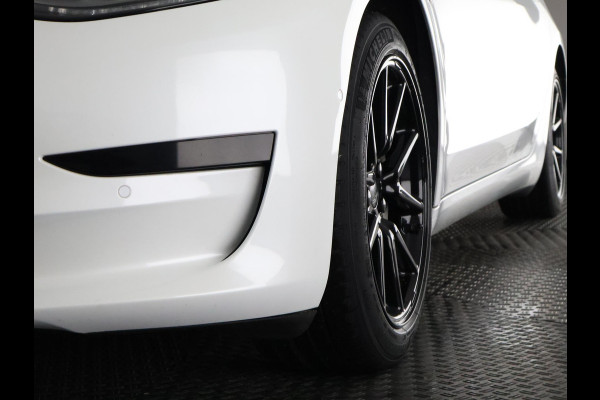Tesla Model 3 Sport RWD Plus 60 kWh 238 PK! | SOH 88% | Navigatie | Panoramadak | Camera |