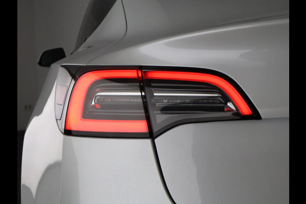 Tesla Model 3 Sport RWD Plus 60 kWh 238 PK! | SOH 88% | Navigatie | Panoramadak | Camera |