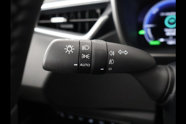 Toyota Corolla Touring Sports Hybrid 140 Business Luxury | Stuur-& Stoelverwarming | Adaptieve Cruise control | Apple CarPlay & AndroidAUTO |