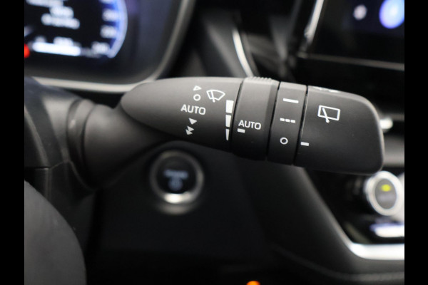 Toyota Corolla Touring Sports Hybrid 140 Business Luxury | Stuur-& Stoelverwarming | Adaptieve Cruise control | Apple CarPlay & AndroidAUTO |