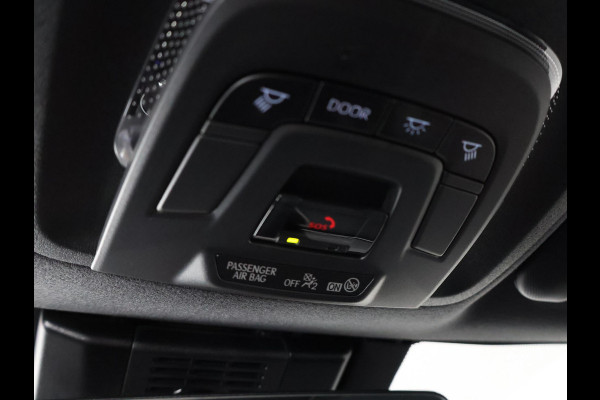 Toyota Corolla Touring Sports Hybrid 140 Business Luxury | Stuur-& Stoelverwarming | Adaptieve Cruise control | Apple CarPlay & AndroidAUTO |