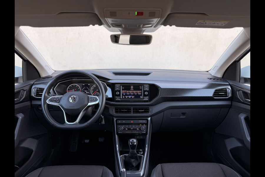 Volkswagen T-Cross 1.0 TSI Style LED 17'' Stoelverw CarPlay