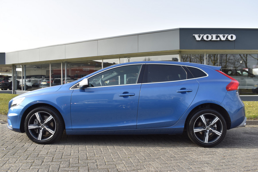 Volvo V40 T4 190PK Automaat Business Sport | PDC V/A | Cruise Control | Camera Achter | 17'' | Stoelverwarming