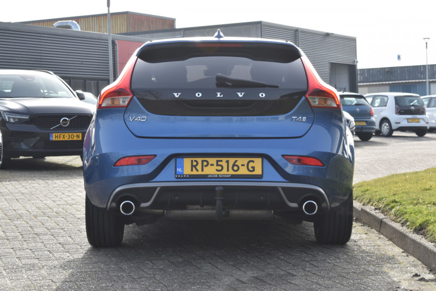 Volvo V40 T4 190PK Automaat Business Sport | PDC V/A | Cruise Control | Camera Achter | 17'' | Stoelverwarming
