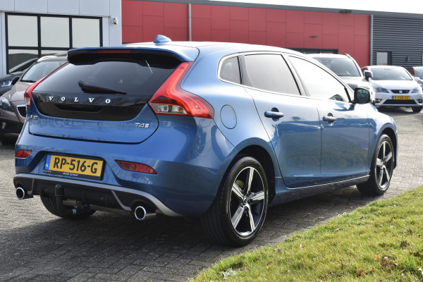 Volvo V40 T4 190PK Automaat Business Sport | PDC V/A | Cruise Control | Camera Achter | 17'' | Stoelverwarming