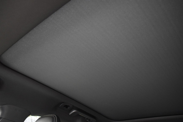 Volvo V40 T4 190PK Automaat Business Sport | PDC V/A | Cruise Control | Camera Achter | 17'' | Stoelverwarming