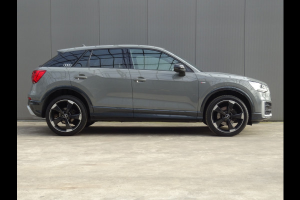 Audi Q2 1.0 TFSI Sport Edition * S-LINE * 19 INCH !!