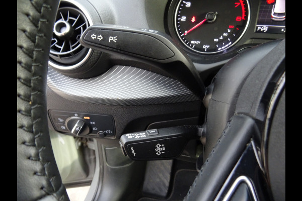 Audi Q2 1.0 TFSI Sport Edition * S-LINE * 19 INCH !!