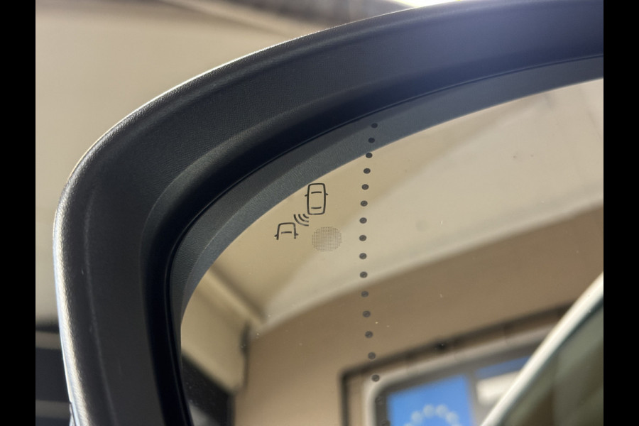 Renault Captur 1.3 TCe 155 Edition One | Groot Navi | ACC | Bose | 18" | Dodehoek | 360 | Stoel & Stuur Verwarming | 100% Renault onderhouden!