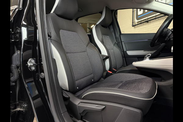 Renault Captur 1.3 TCe 155 Edition One | Groot Navi | ACC | Bose | 18" | Dodehoek | 360 | Stoel & Stuur Verwarming | 100% Renault onderhouden!