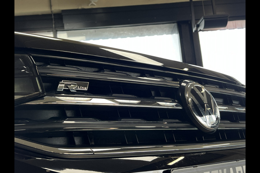 Volkswagen T-Cross 1.0 TSI Styl R-Line | Navi | ACC | Dode hoek| 17' | Carplay | PDC V+A | Stoelverwarming |