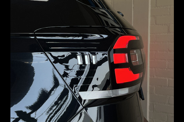 Volkswagen T-Cross 1.0 TSI Styl R-Line | Navi | ACC | Dode hoek| 17' | Carplay | PDC V+A | Stoelverwarming |
