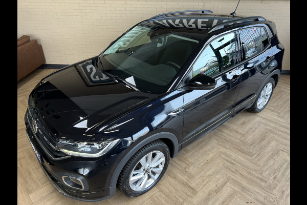 Volkswagen T-Cross 1.0 TSI Styl R-Line | Navi | ACC | Dode hoek| 17' | Carplay | PDC V+A | Stoelverwarming |