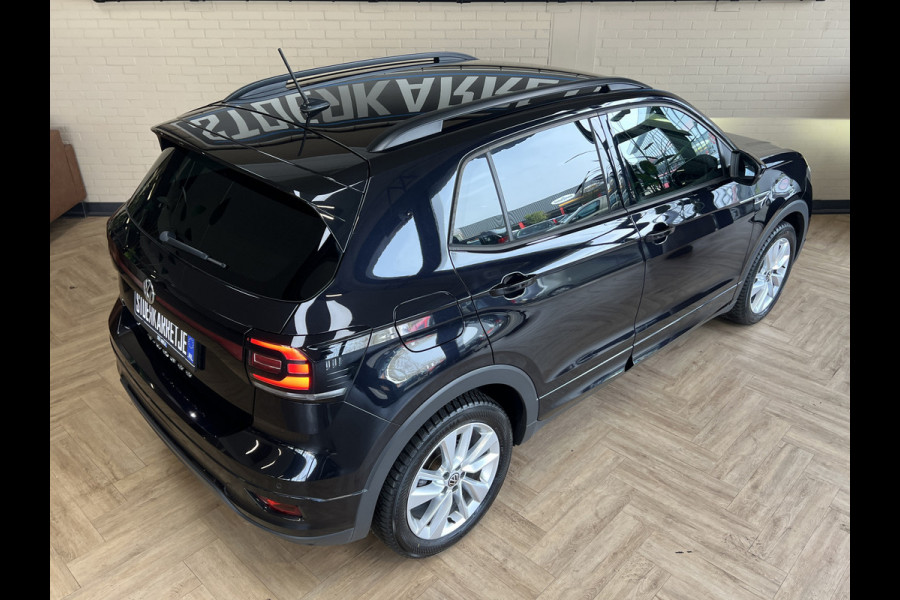 Volkswagen T-Cross 1.0 TSI Styl R-Line | Navi | ACC | Dode hoek| 17' | Carplay | PDC V+A | Stoelverwarming |