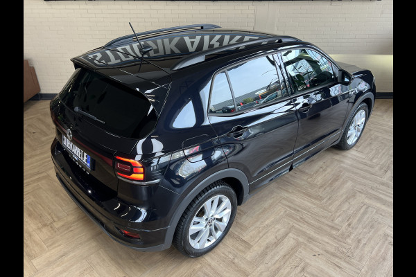 Volkswagen T-Cross 1.0 TSI Styl R-Line | Navi | ACC | Dode hoek| 17' | Carplay | PDC V+A | Stoelverwarming |